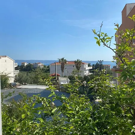 Kaline Apartament *